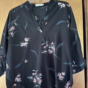 3/4 sleeve blouse size Med like new